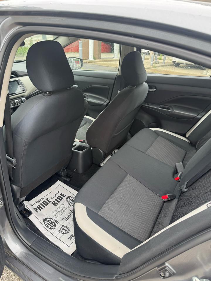 Nissan Versa SV 2020
