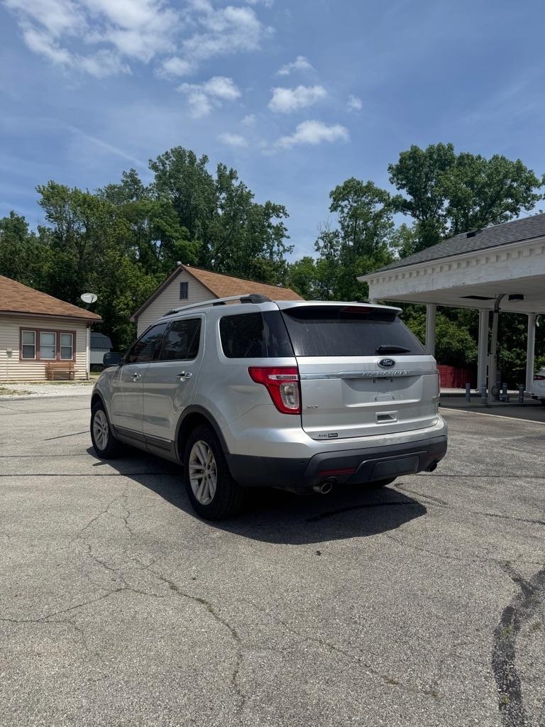 Ford Explorer XLT 4WD 2013