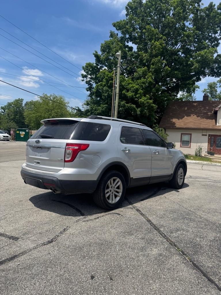 Ford Explorer XLT 4WD 2013