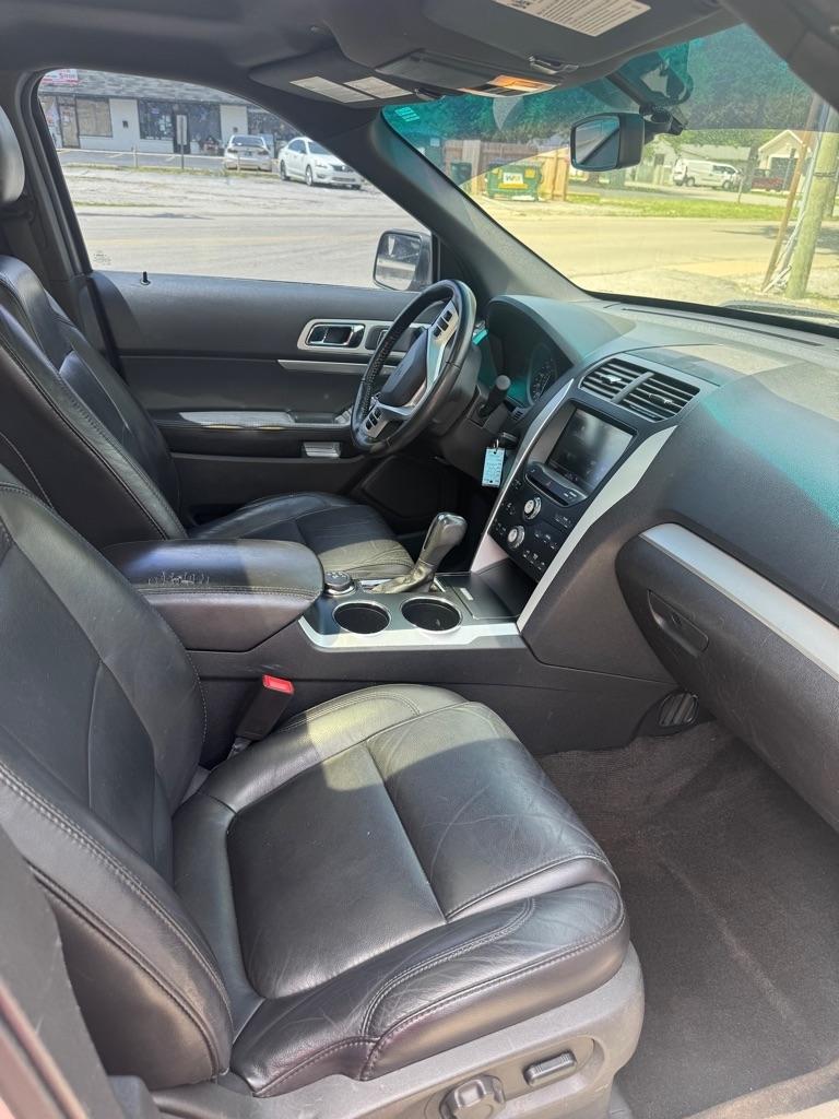 Ford Explorer XLT 4WD 2013
