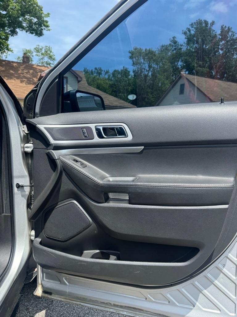 Ford Explorer XLT 4WD 2013