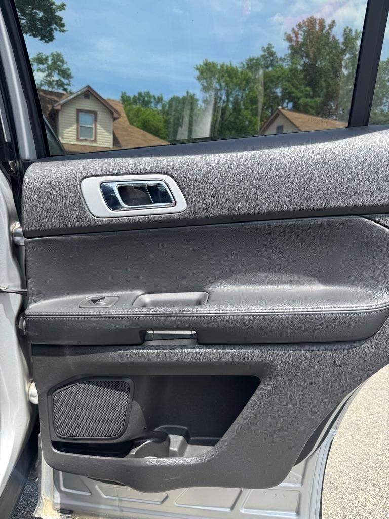 Ford Explorer XLT 4WD 2013