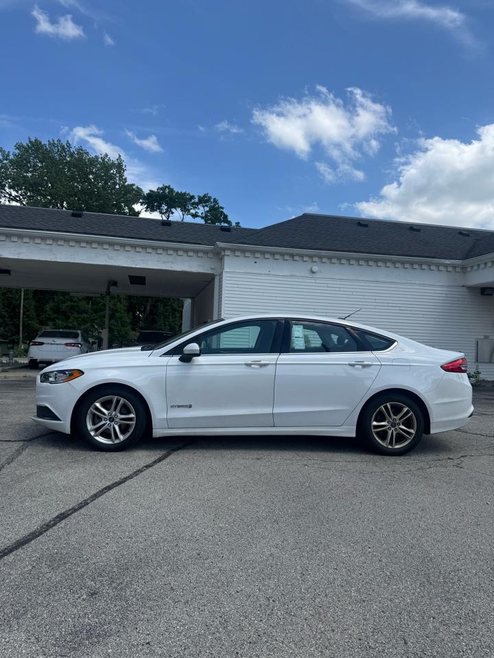 Ford Fusion Hybrid SE 2018