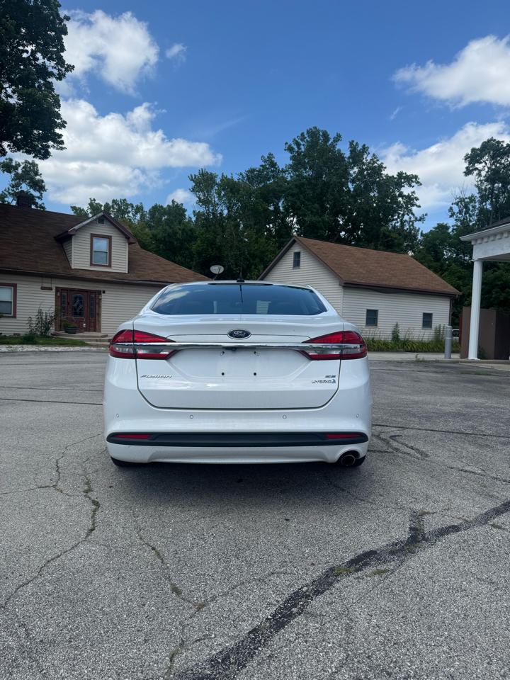 Ford Fusion Hybrid SE 2018