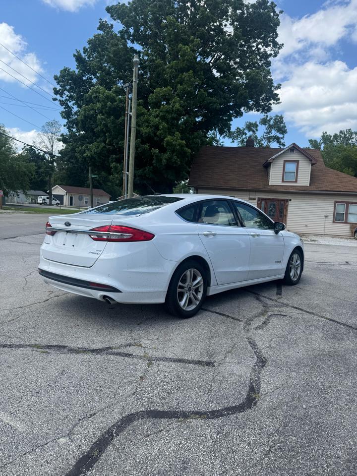 Ford Fusion Hybrid SE 2018