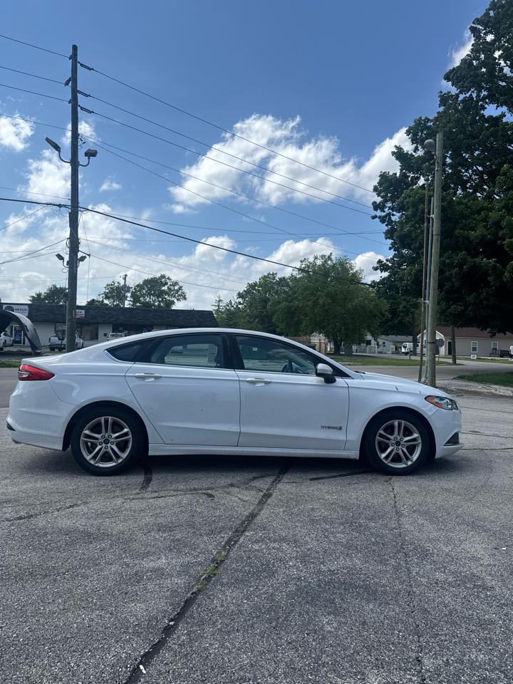 Ford Fusion Hybrid SE 2018