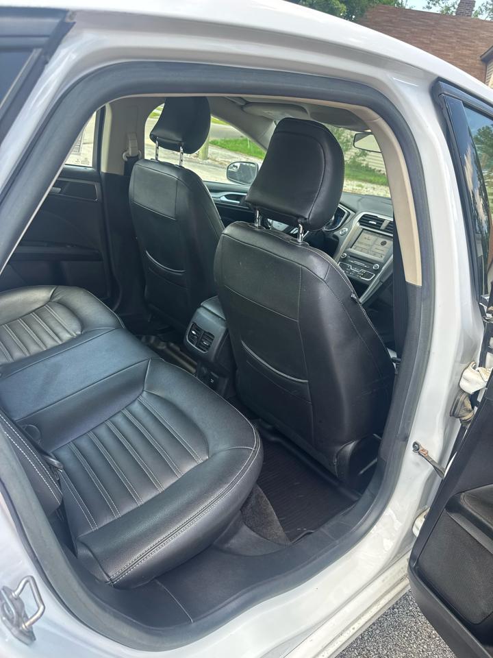 Ford Fusion Hybrid SE 2018