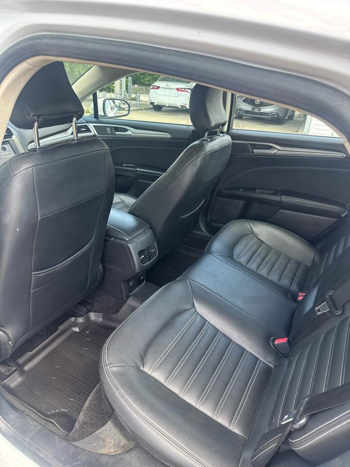 Ford Fusion Hybrid SE 2018