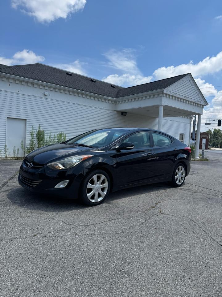Hyundai Elantra  2012