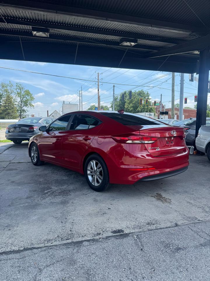 Hyundai Elantra  2017