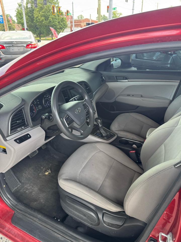 Hyundai Elantra  2017