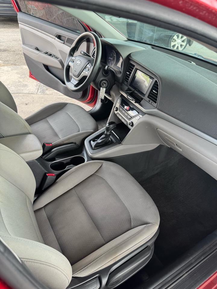 Hyundai Elantra  2017