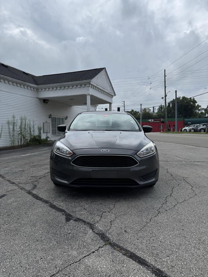 Ford Focus S Sedan 2016