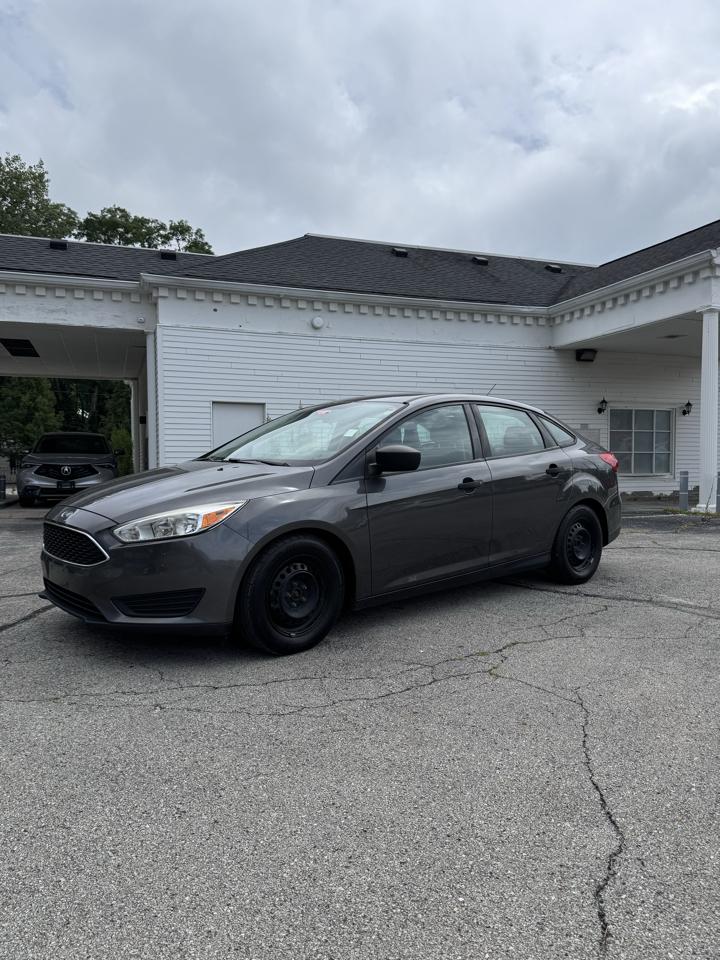Ford Focus S Sedan 2016