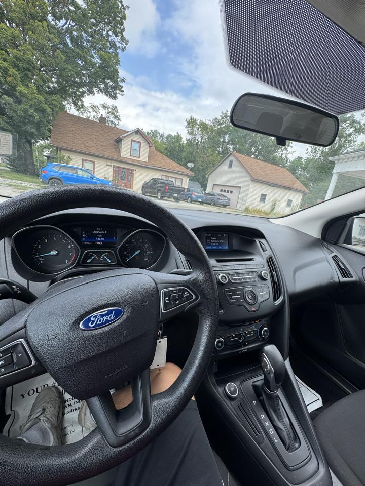 Ford Focus S Sedan 2016