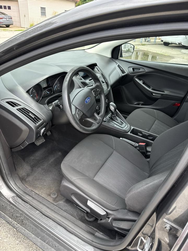 Ford Focus S Sedan 2016