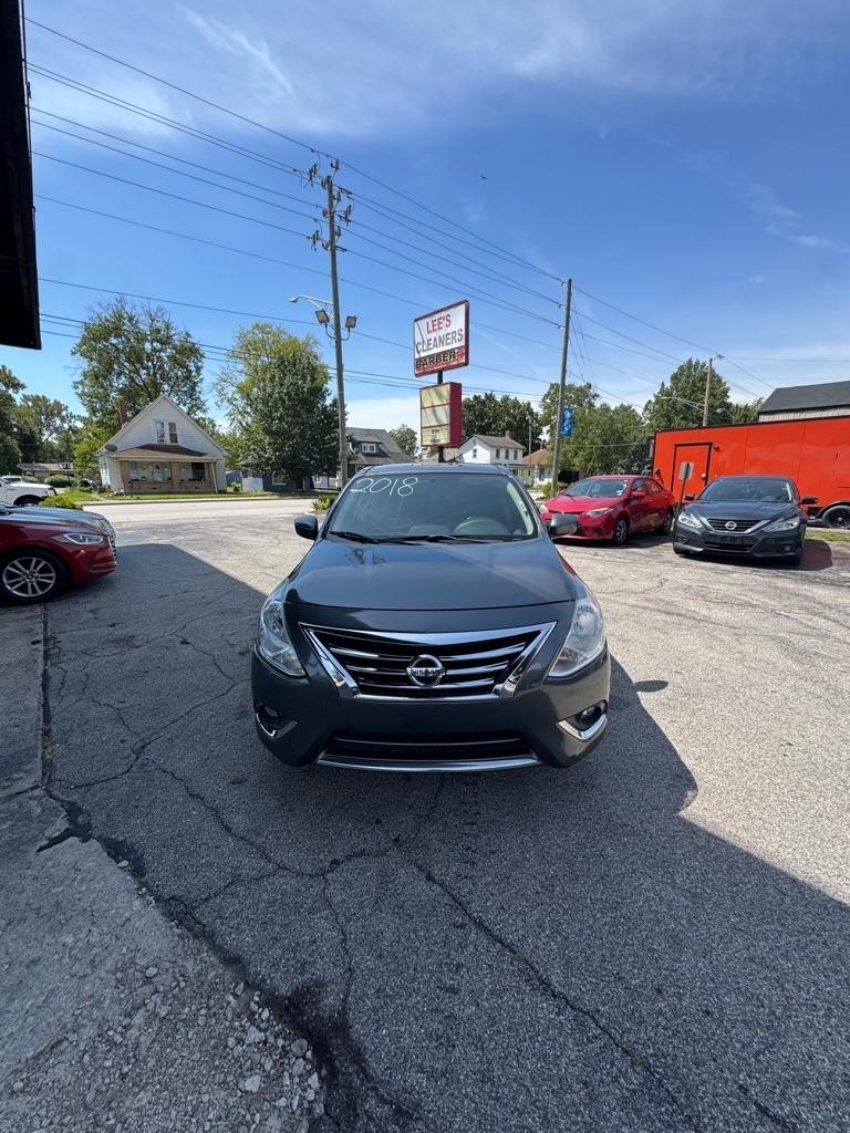 Nissan Versa 1.6 S 5M 2018