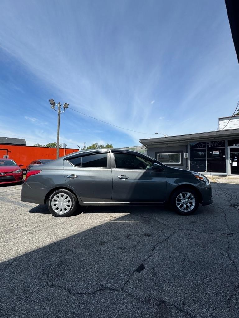 Nissan Versa 1.6 S 5M 2018