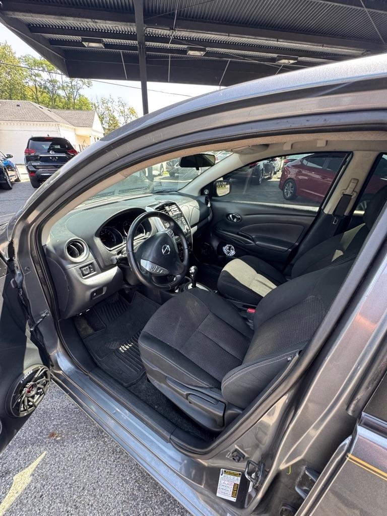 Nissan Versa 1.6 S 5M 2018