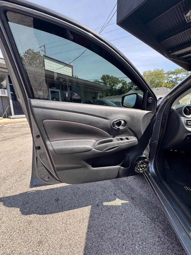 Nissan Versa 1.6 S 5M 2018