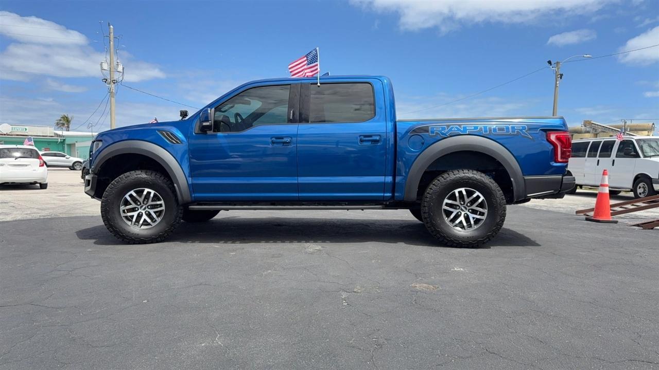 2017 Ford F-150 Raptor - Photo 6