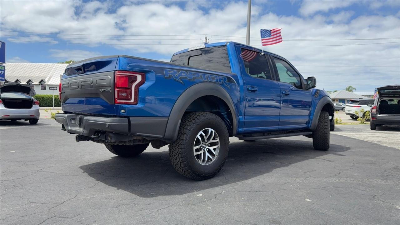 2017 Ford F-150 Raptor - Photo 9