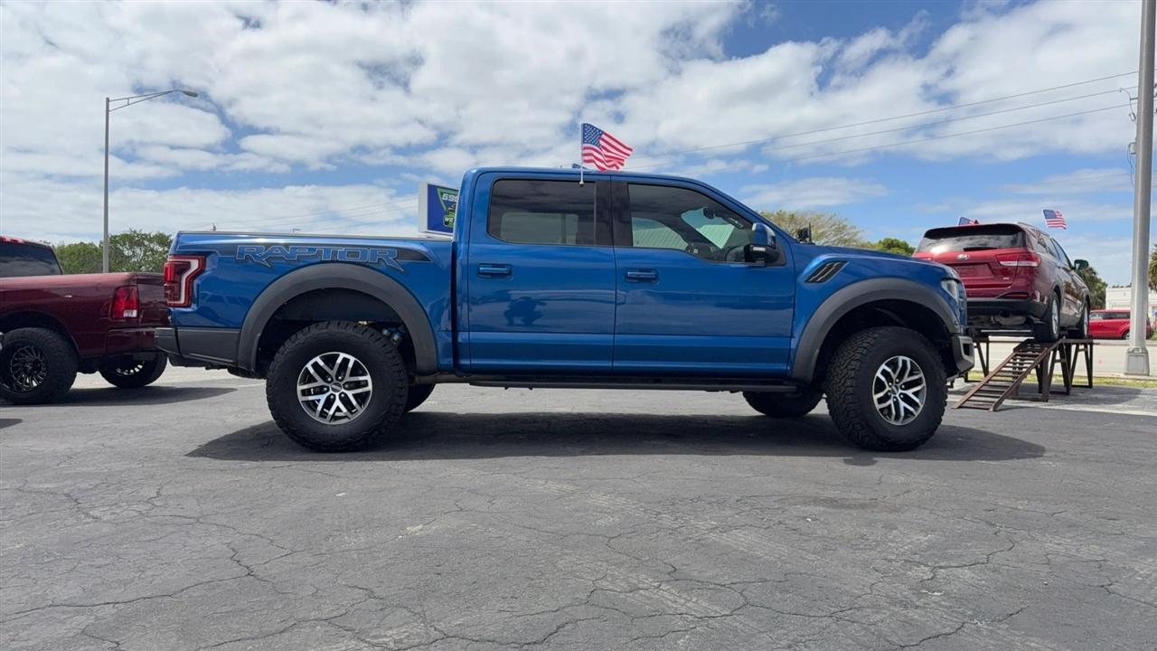 2017 Ford F-150 Raptor - Photo 10