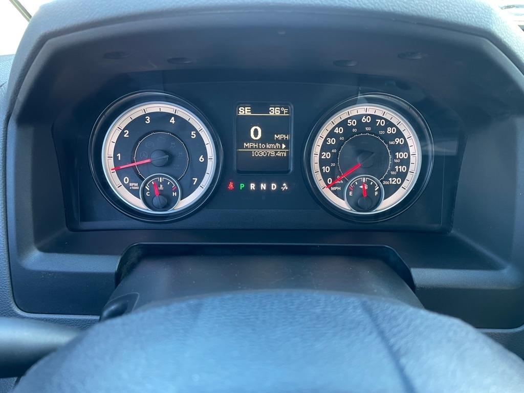 RAM 1500 SLT Quad Cab 4WD 2014