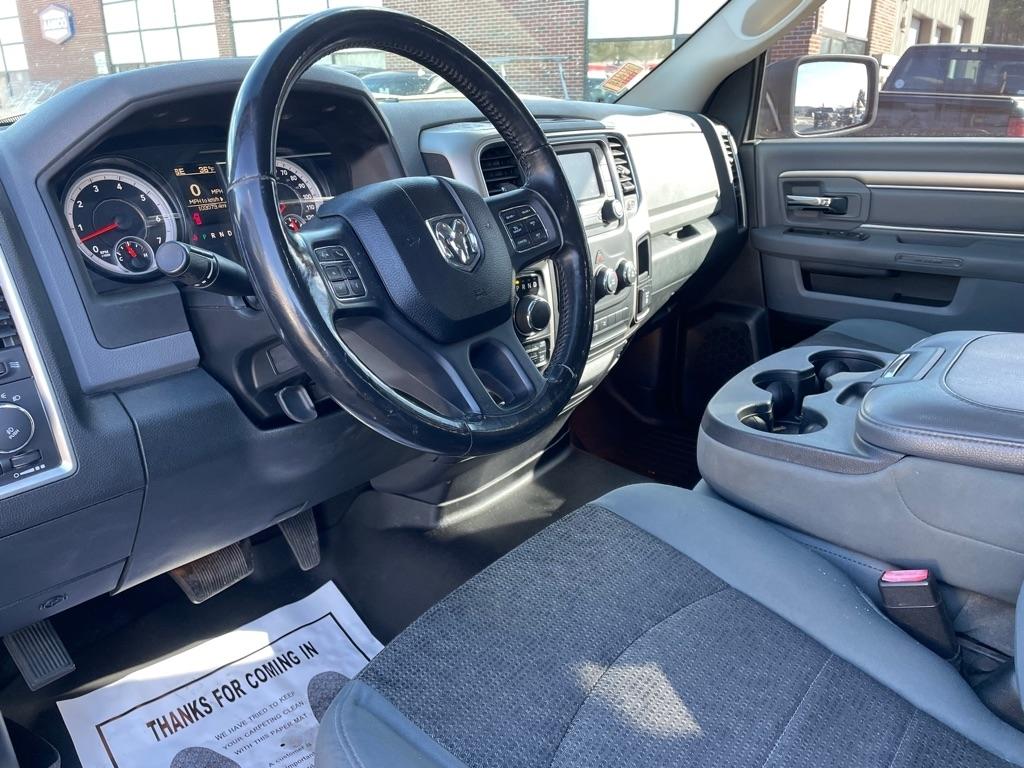 RAM 1500 SLT Quad Cab 4WD 2014