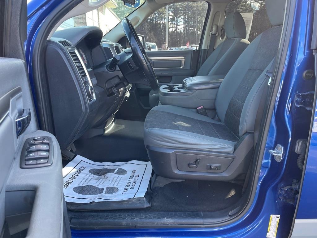 RAM 1500 SLT Quad Cab 4WD 2014