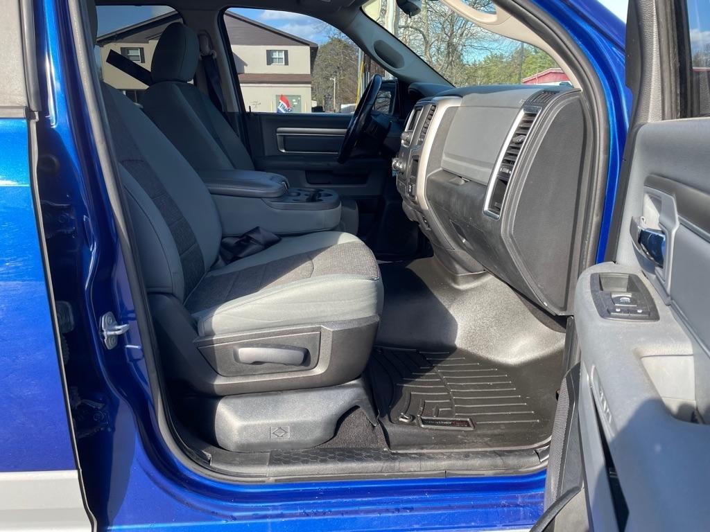 RAM 1500 SLT Quad Cab 4WD 2014