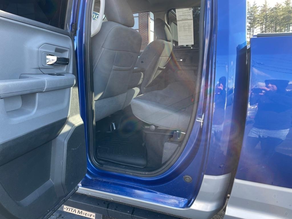 RAM 1500 SLT Quad Cab 4WD 2014