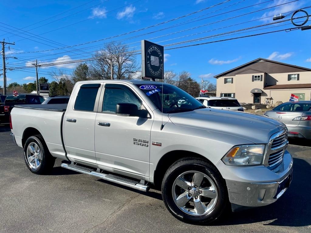 2016 RAM 1500 SLT Quad Cab 4WD