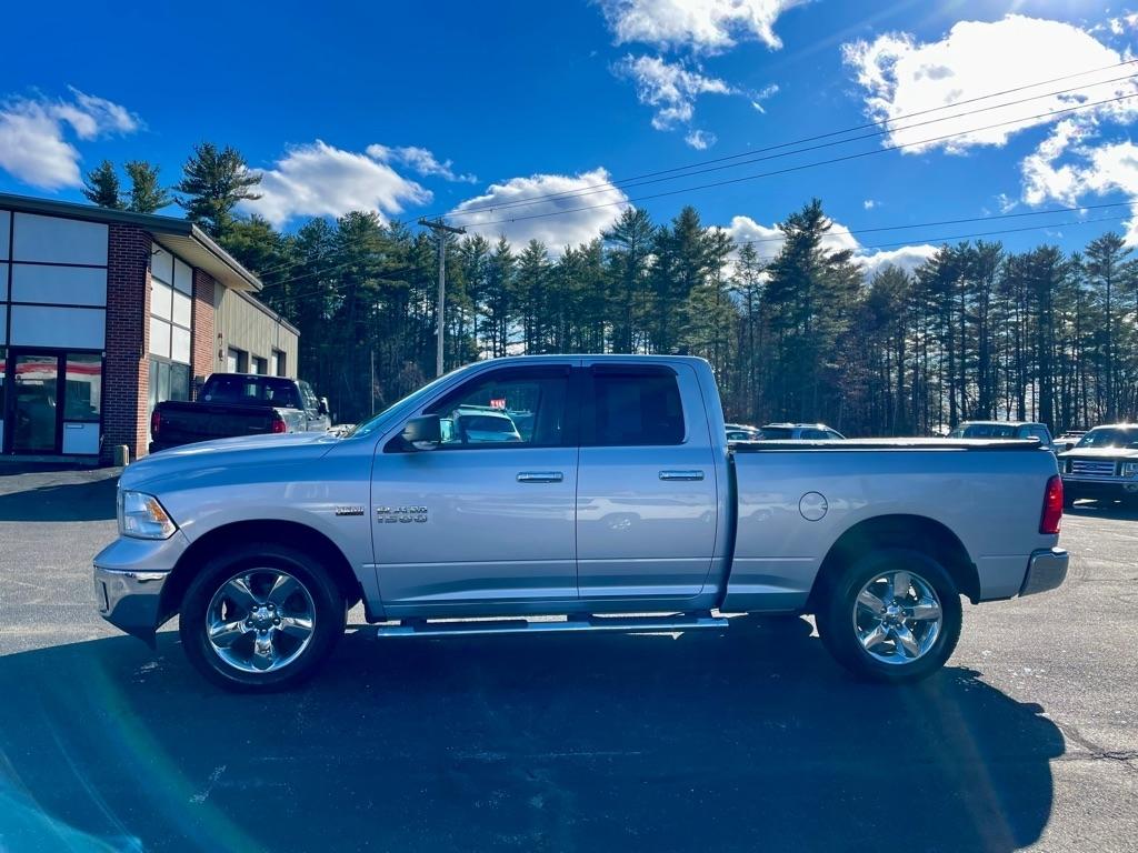 RAM 1500 SLT Quad Cab 4WD 2016