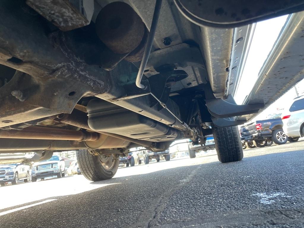 RAM 1500 SLT Quad Cab 4WD 2016