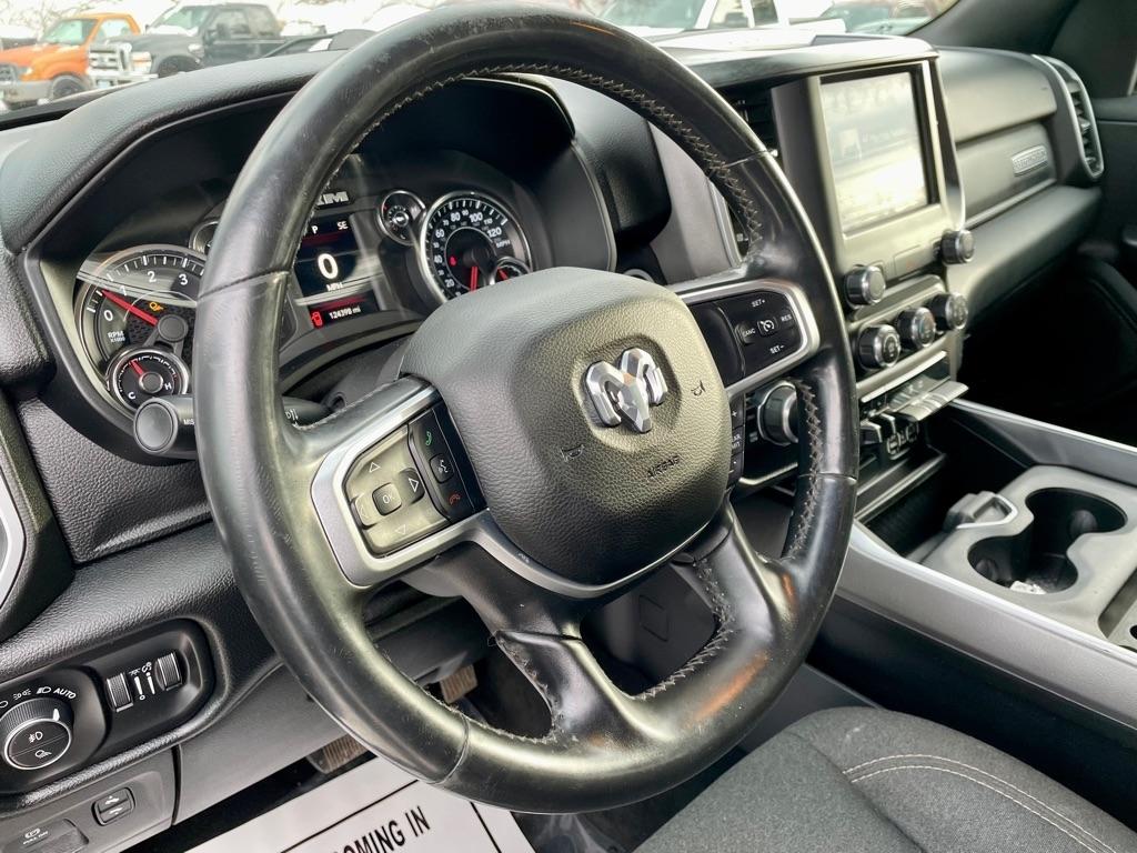 RAM 1500 Big Horn Crew Cab SWB 4WD 2019