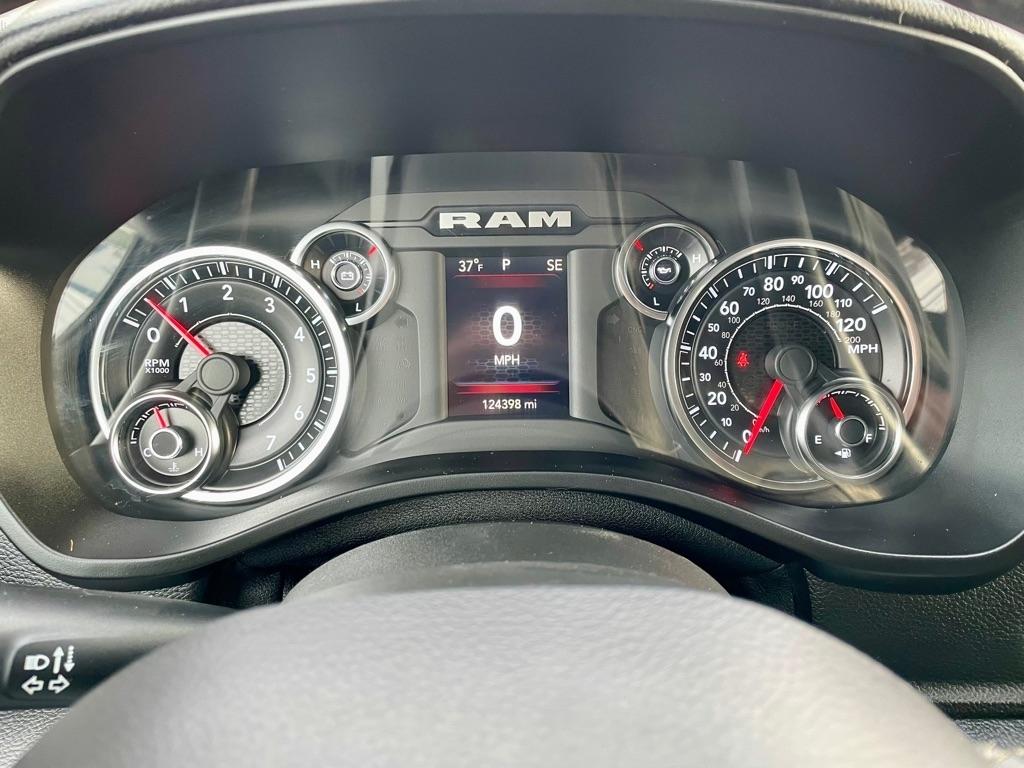 RAM 1500 Big Horn Crew Cab SWB 4WD 2019