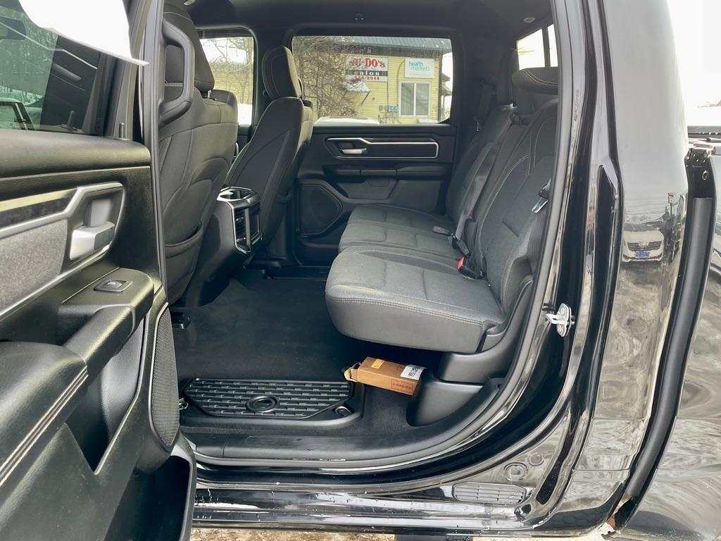 RAM 1500 Big Horn Crew Cab SWB 4WD 2019