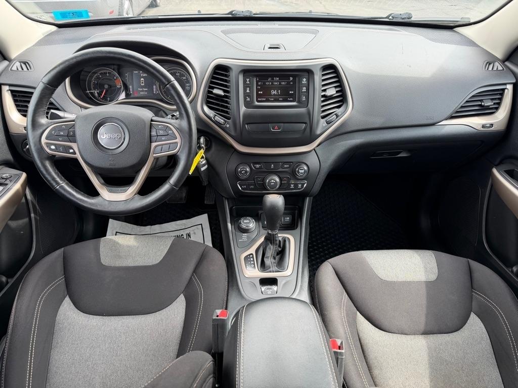 Jeep Cherokee Sport 4WD 2017