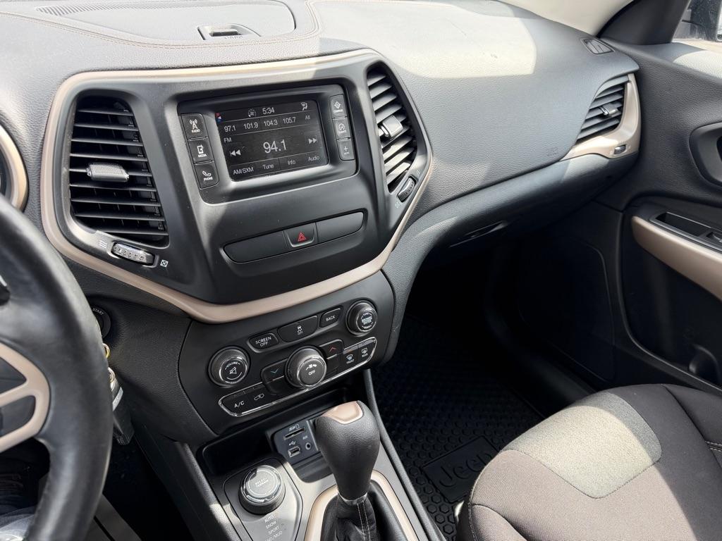 Jeep Cherokee Sport 4WD 2017