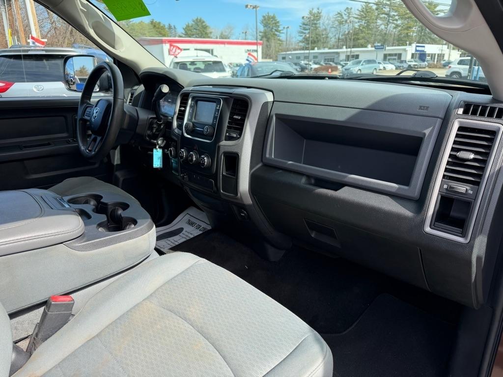 RAM 1500 Tradesman Crew Cab SWB 4WD 2014