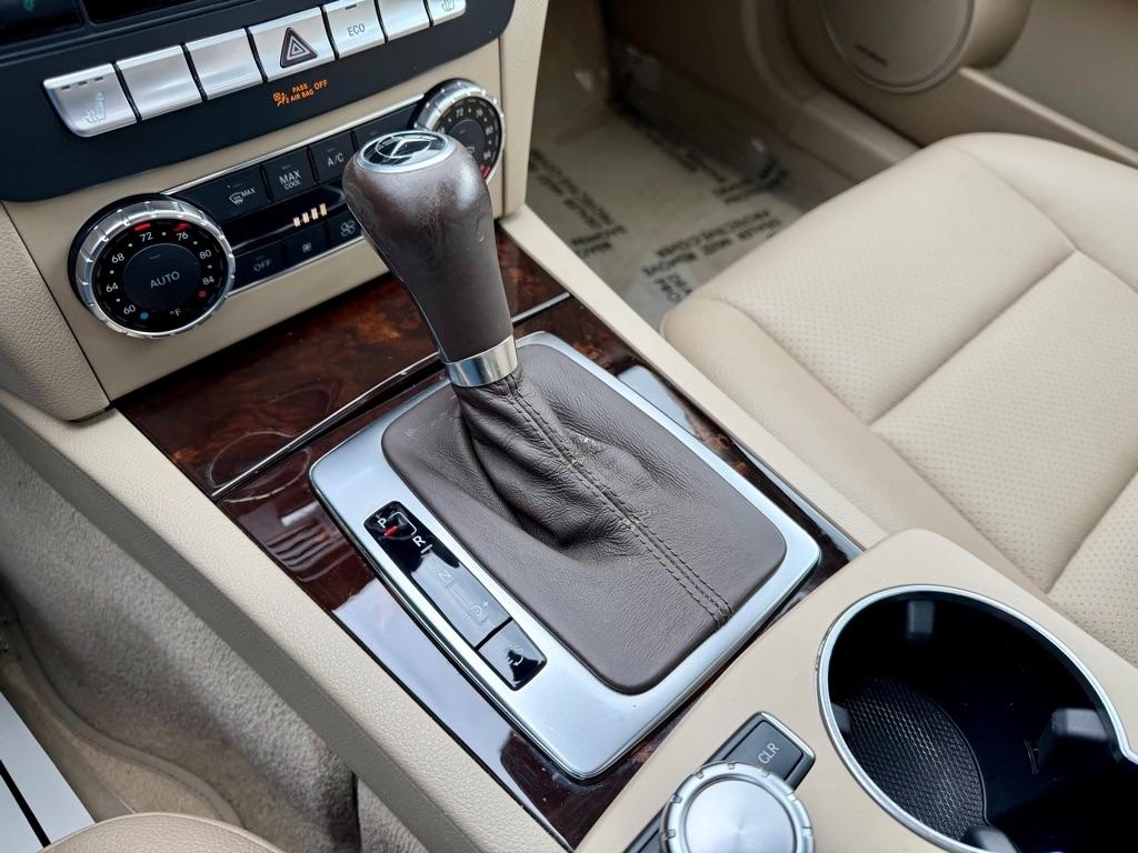 Mercedes-Benz C-Class C300 4MATIC Sport Sedan 2013