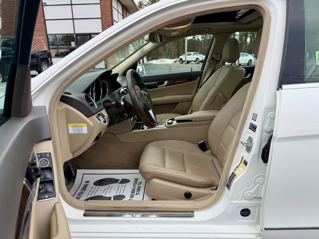 Mercedes-Benz C-Class C300 4MATIC Sport Sedan 2013