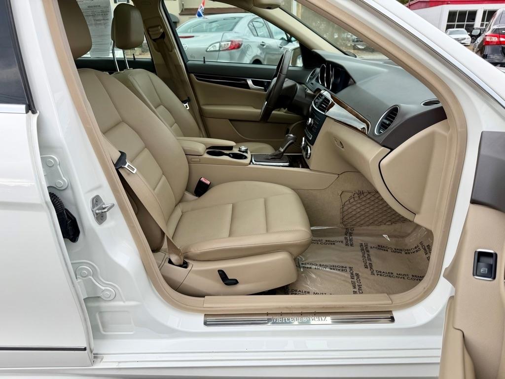 Mercedes-Benz C-Class C300 4MATIC Sport Sedan 2013