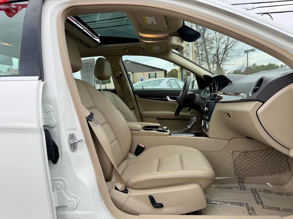 Mercedes-Benz C-Class C300 4MATIC Sport Sedan 2013