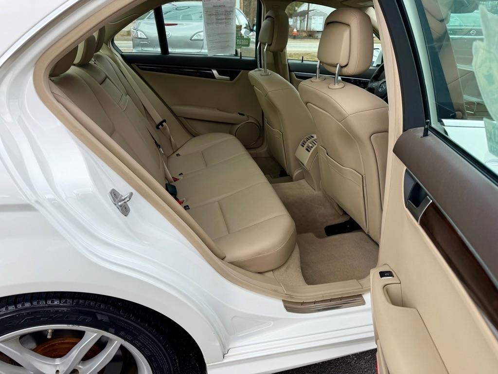 Mercedes-Benz C-Class C300 4MATIC Sport Sedan 2013