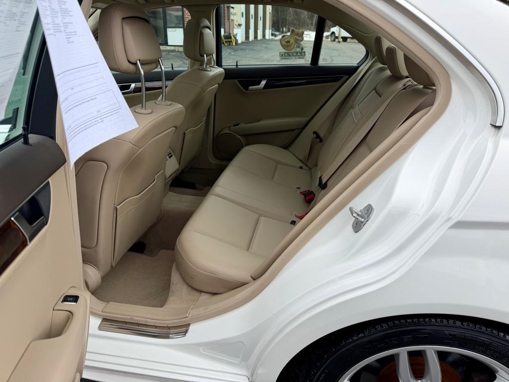 Mercedes-Benz C-Class C300 4MATIC Sport Sedan 2013