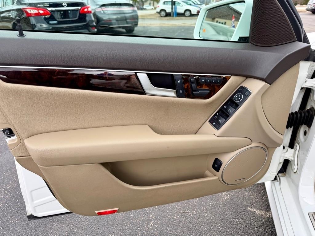 Mercedes-Benz C-Class C300 4MATIC Sport Sedan 2013