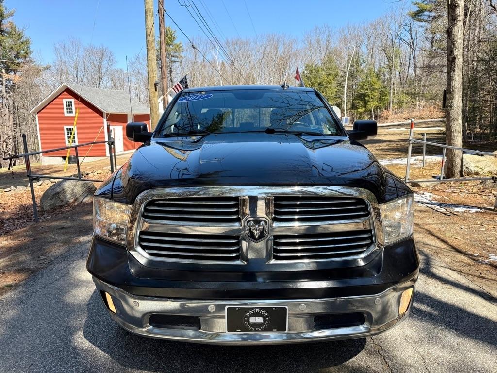 RAM 1500 SLT Crew Cab SWB 4WD 2017