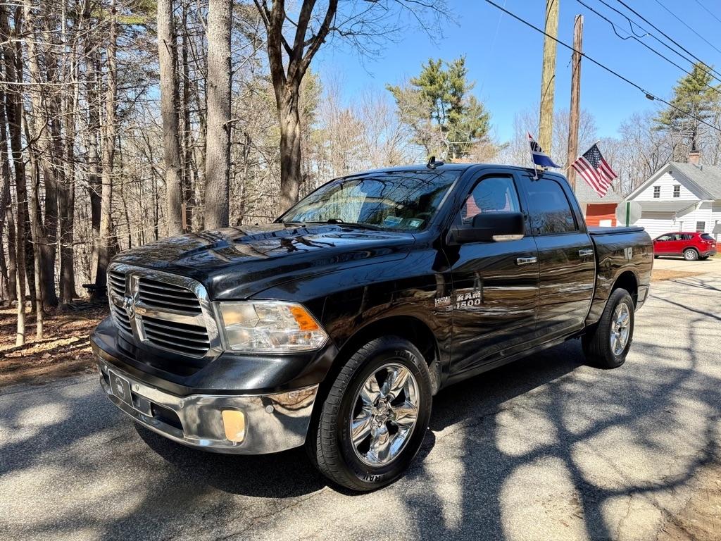 RAM 1500 SLT Crew Cab SWB 4WD 2017